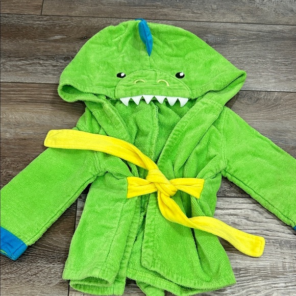Boys Green Dinosaur Hooded Bathrobe with Yellow Belt Size 12-24 Months - Picture 1 of 5